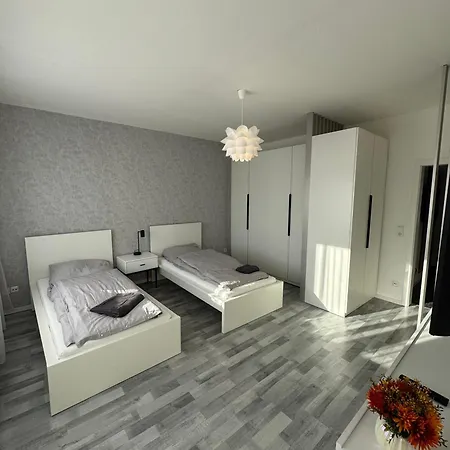 公寓 Schoenes Fuer 5 Personen Nahe Zentrum & Borussia Park Mg77 *